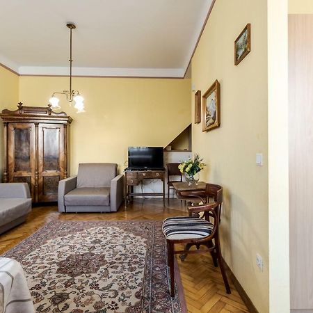 George Apartment Lviv Eksteriør bilde